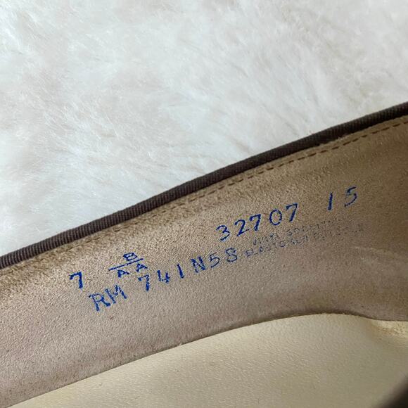 Naturalizer Leather Heels - Picture 7 of 9